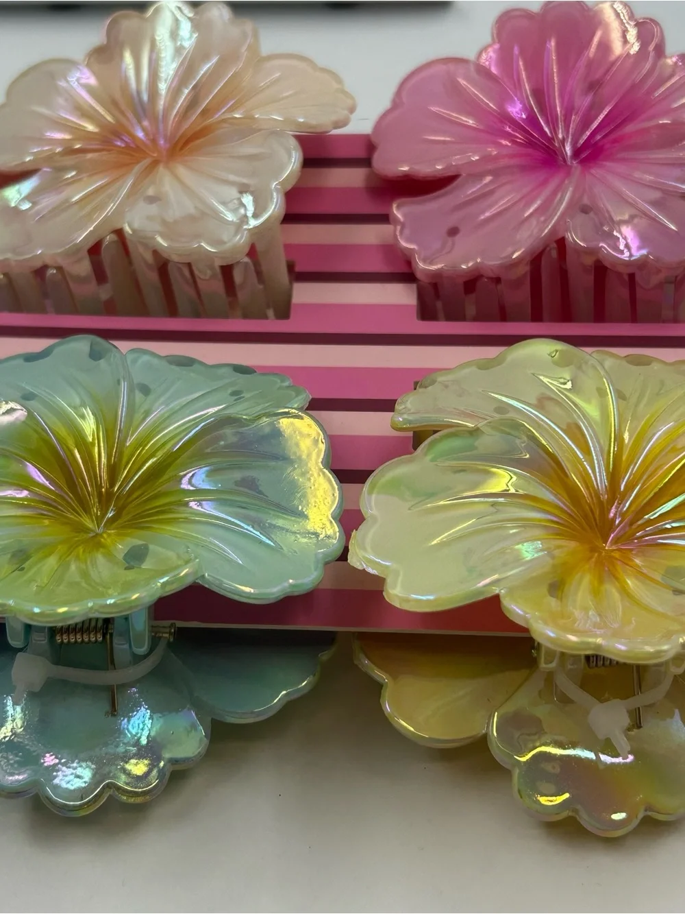 Plumeria flower Hawaii iridescent claw hair clips set of 4 New
